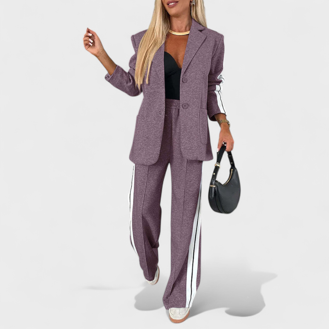 Nijole – elegants komplekts