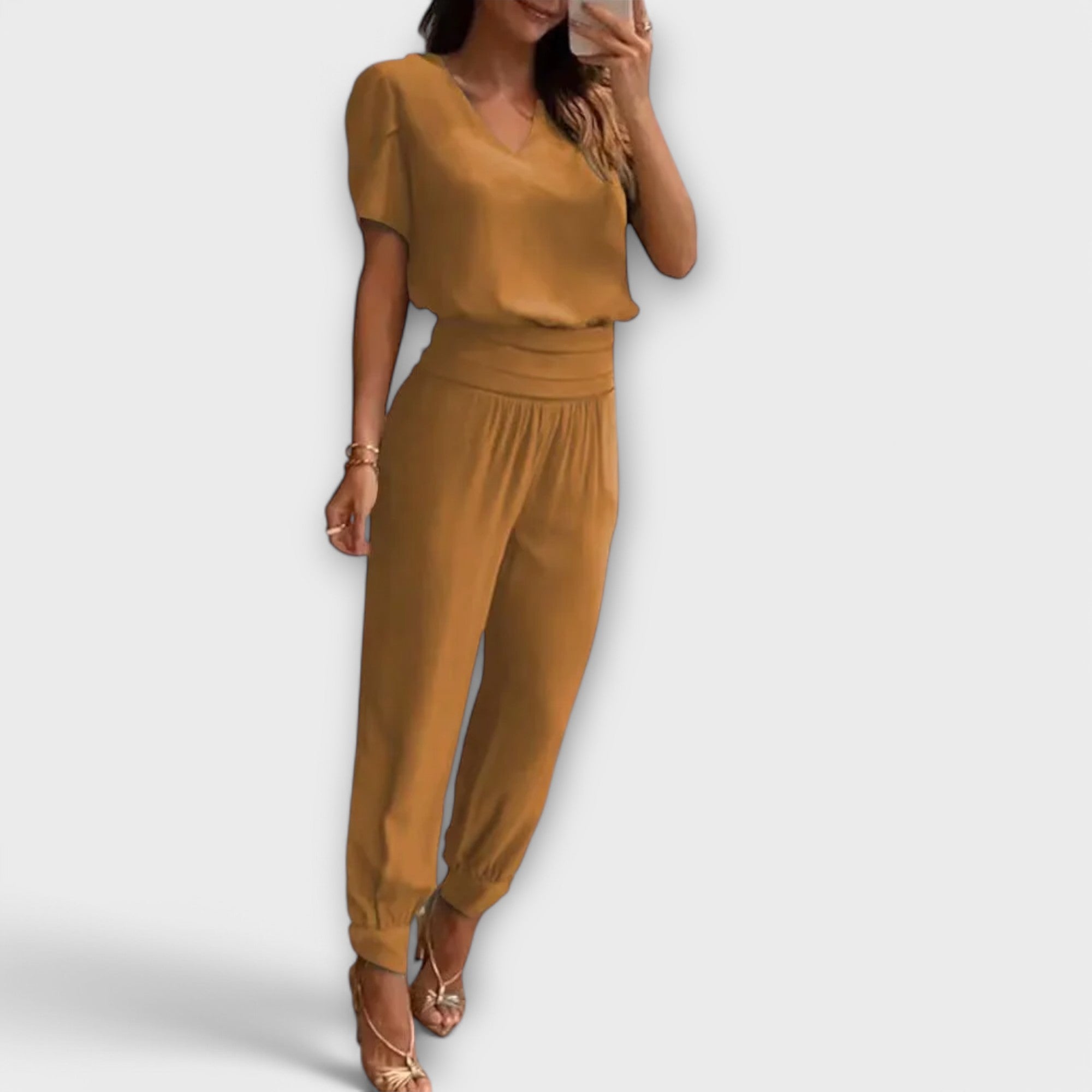 Jolanta – elegants džempera un bikšu komplekts